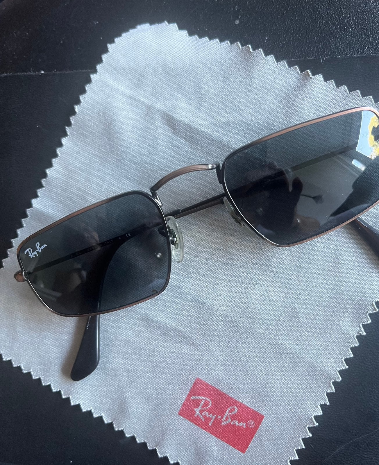 Ray-Ban used unisex sunglasses “Julie”, polished gold frame., Gebruikt, Zonnebril, Bruin, Ophalen of Verzenden