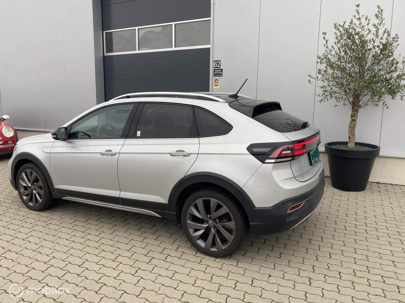 Volkswagen Taigo 1.0 TSI Style I LED I 18 Inch I ACC I Navig, Auto's, Stof, Gebruikt, Met garantie (alle), Bedrijf