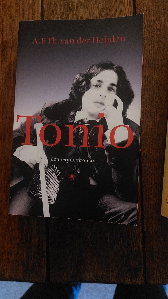 A.F.Th. van der Heijden: TONIO-2012, Boeken, Ophalen of Verzenden, Zo goed als nieuw, Nederland
