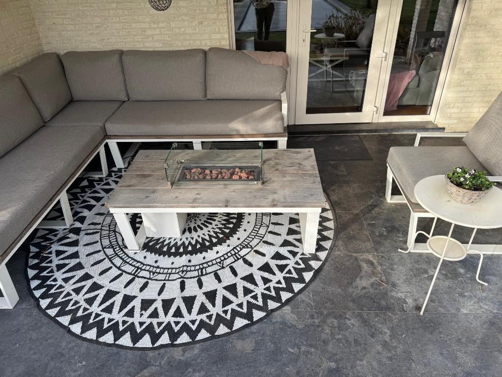 Hoek Loungeset met Cosi Vuurtafel, Ophalen, Overige materialen, 6 zitplaatsen, Zo goed als nieuw