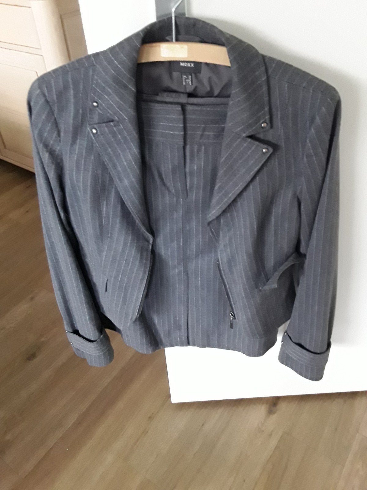 Nieuw Mexx Kostuum/Pak - Grijs Gestreepte Jasje & Rok, Maat 38/40 (M), Nieuw, Ophalen of Verzenden, Grijs