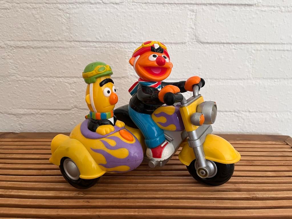Bert en Ernie op motor met zijspan - Sesamstraat speelgoed, Ophalen of Verzenden, Gebruikt, Jongen of Meisje