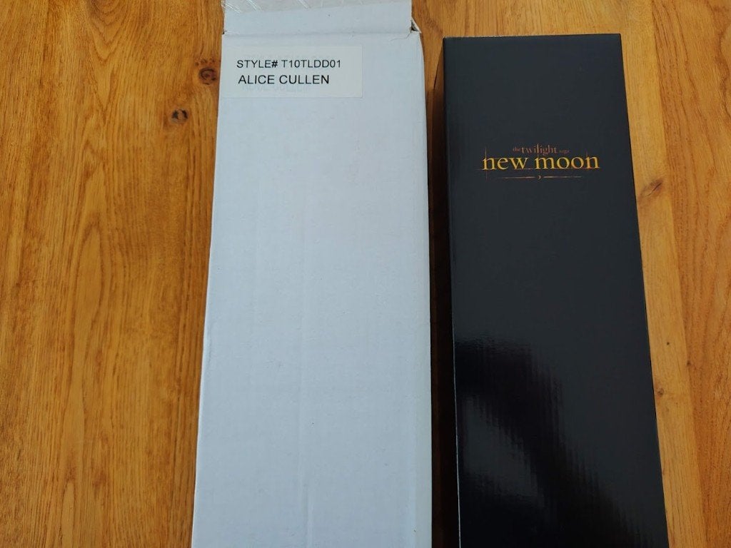 Tonner Alice Cullen 16 inch, Verzamelen, Ophalen of Verzenden, Nieuw, Fashion Doll