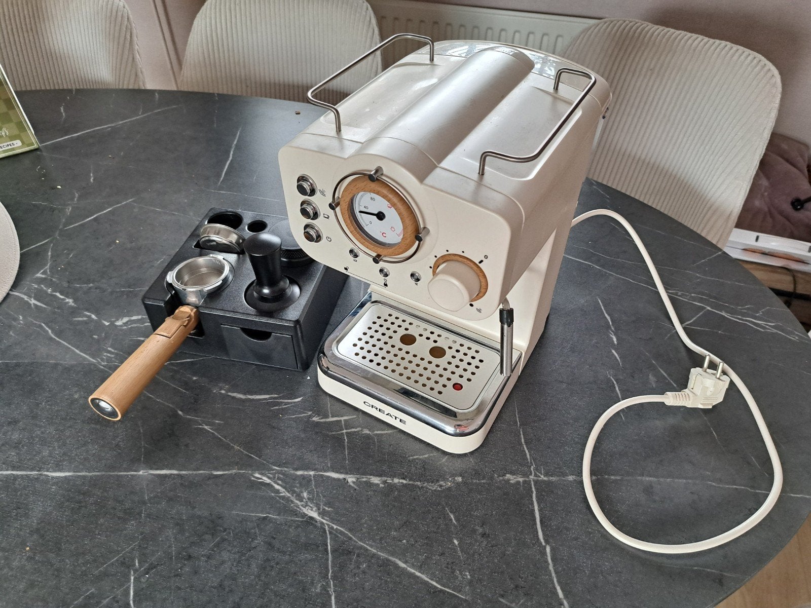 koffiemachine, Ophalen of Verzenden, Zo goed als nieuw, Koffiemachine