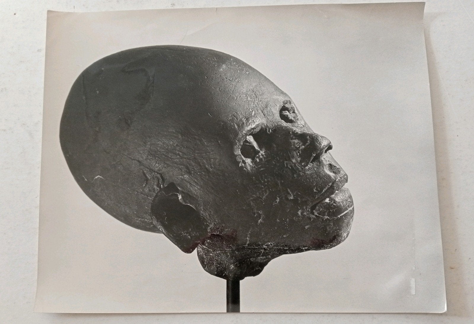 Giacomo Manzu 'Teste di regazzo negro' 1963 persfoto, Ophalen of Verzenden, 1960 tot 1980, Gebruikt, Overige onderwerpen