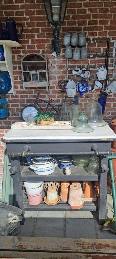 Gezellige authentieke tuinwerkbank met marmerlook blad, Ophalen
