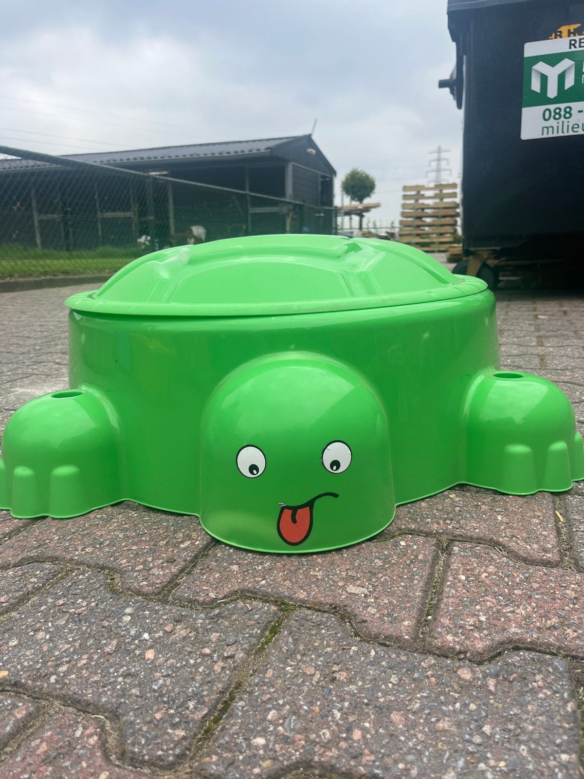 Schildpad zand- en waterbak groen met deksel, Ophalen, Gebruikt