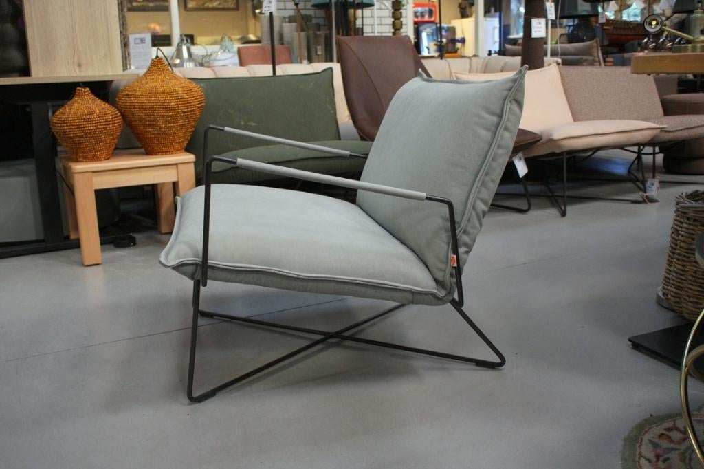 Fauteuil EARL Jess Design metaal leer Aurula lichtblauw, Huis en Inrichting, Fauteuils, Ophalen, 75 tot 100 cm, Zo goed als nieuw