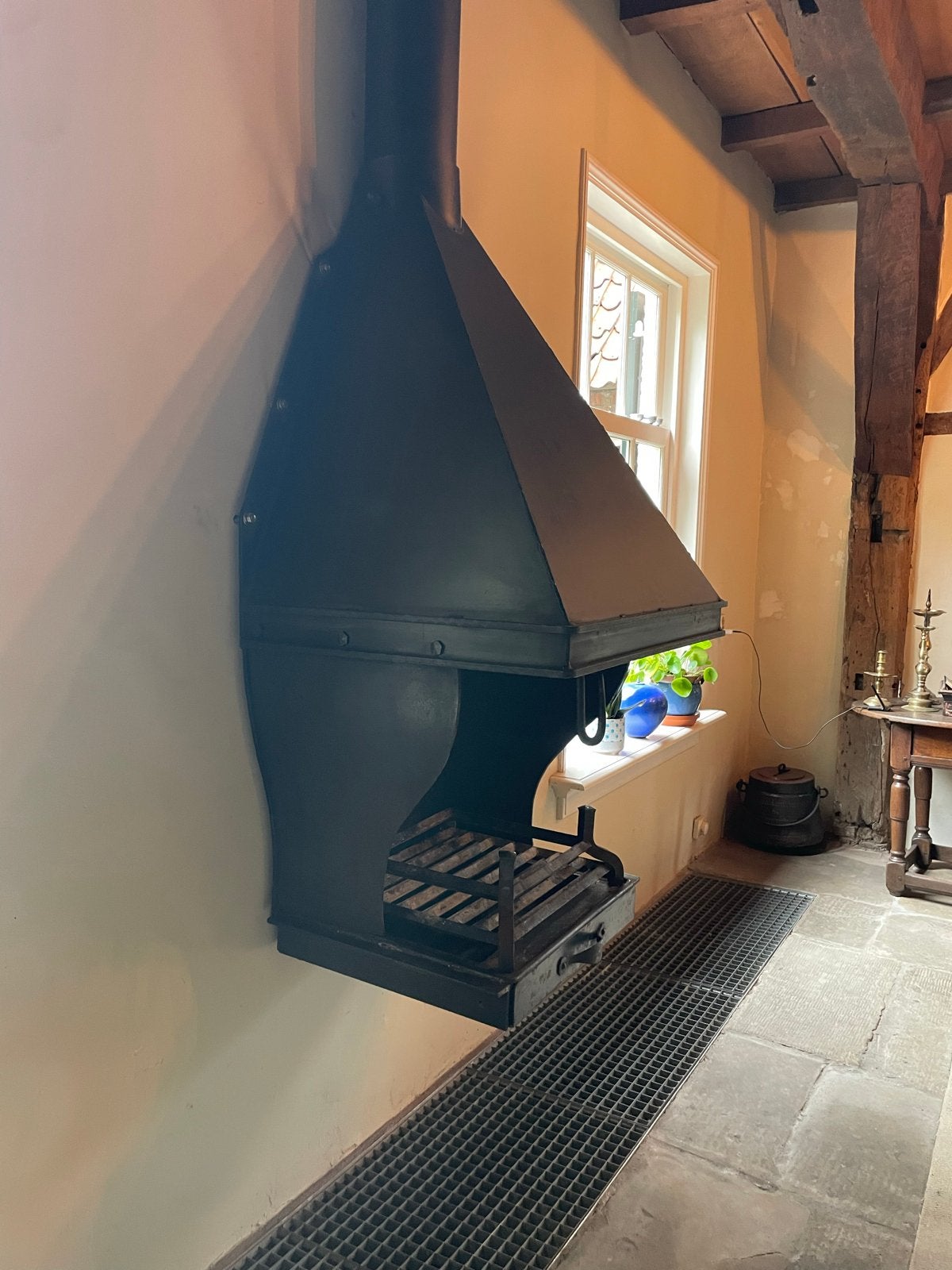 Schitterende hangende open haard van echte smid, Huis en Inrichting, Ophalen, Gebruikt, Hangende haard, Houthaard