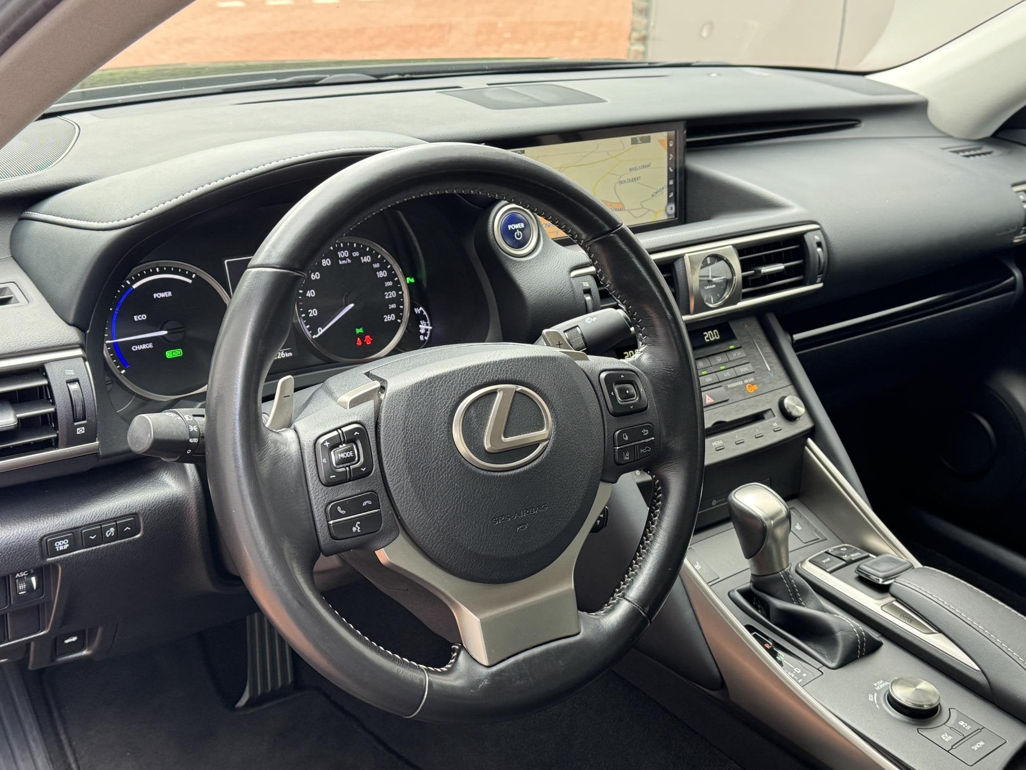 Lexus IS 300h Business *Nieuwe beurt beurt+HHC Lexus Eindhov, Automaat, Gebruikt, Zwart, Origineel Nederlands