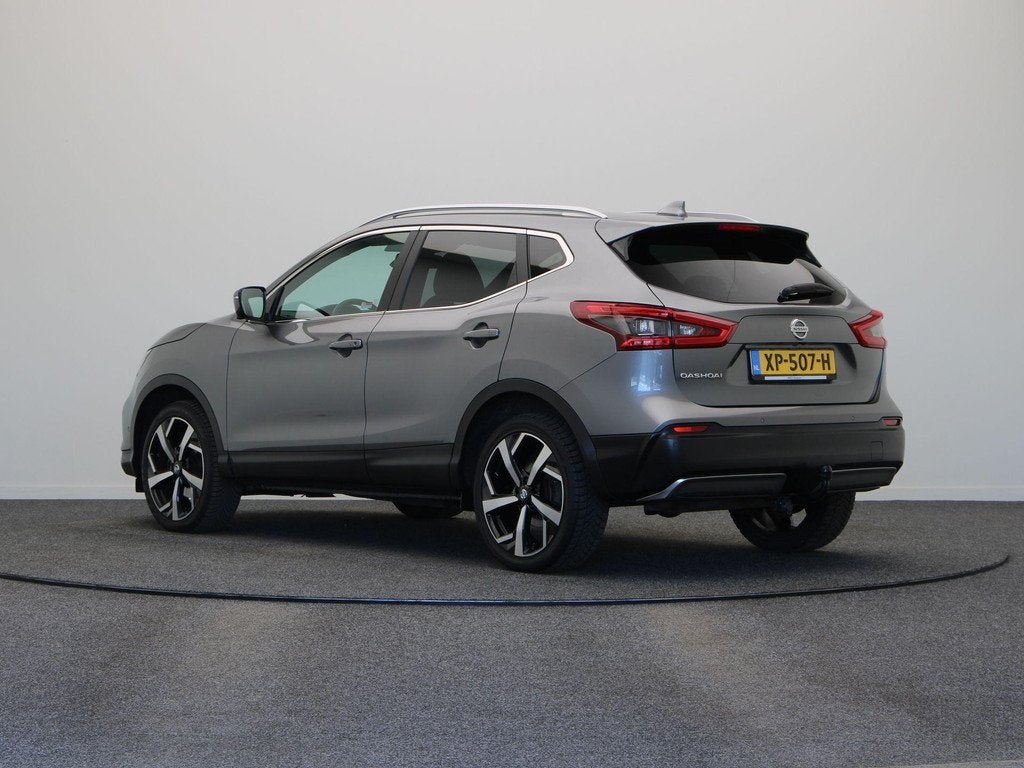 Nissan Qashqai 115pk Tekna + | Panorama dak | Trekhaak | Mem, Auto's, Voorwielaandrijving, Gebruikt, Euro 6, 4 cilinders