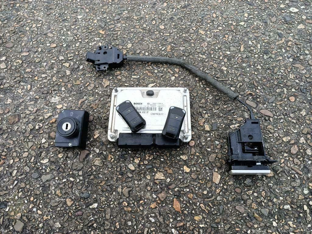 Sloten Set+ ECU Porsche Cayenne S /955 / 4.5i (2003), Verzenden, Gebruikt, Porsche