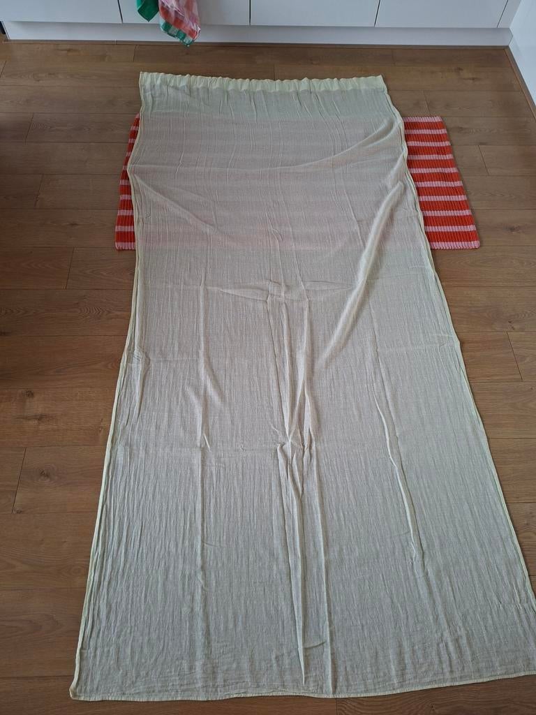 2x H&M Home lichtdoorlatende gordijnen 120x250cm, Ophalen of Verzenden, Groen, 100 tot 150 cm, 200 cm of meer