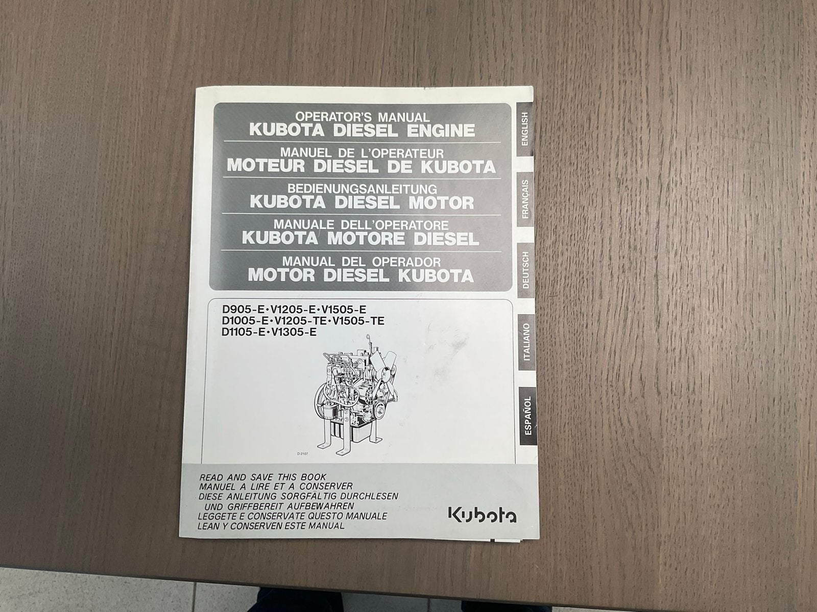 Kubota Diesel Motor Handleiding - Meertalig & Z.G.A.N., Ophalen of Verzenden, Zo goed als nieuw, Werktuigbouwkunde