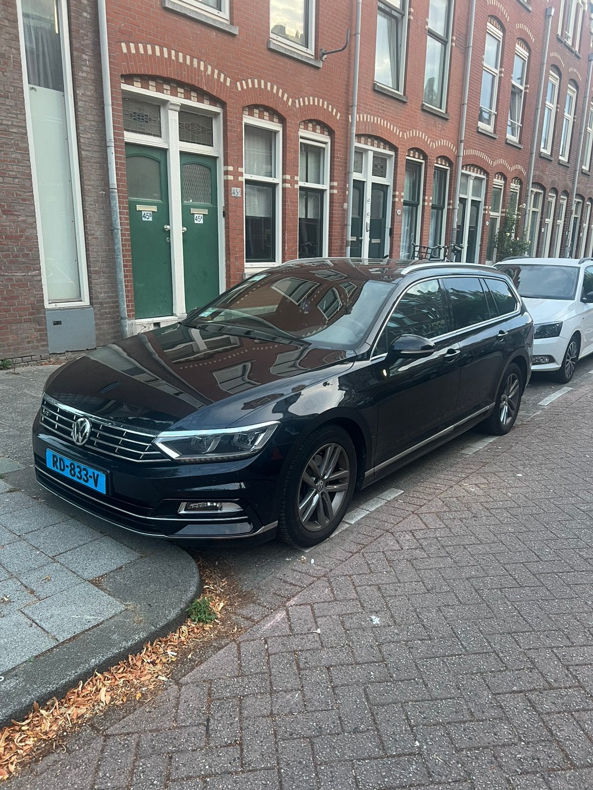 Volkswagen Taxi Passat Variant 1.6 TDI DSG 2017 Zwart 150 PK, 4 cilinders, 150 pk, Leder en Stof, Zwart