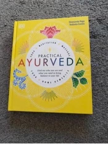 Practical Ayurveda - Sivananda Yoga Vedanta Centre, Boeken, Ophalen of Verzenden, Zo goed als nieuw, Overige onderwerpen, Achtergrond en Informatie