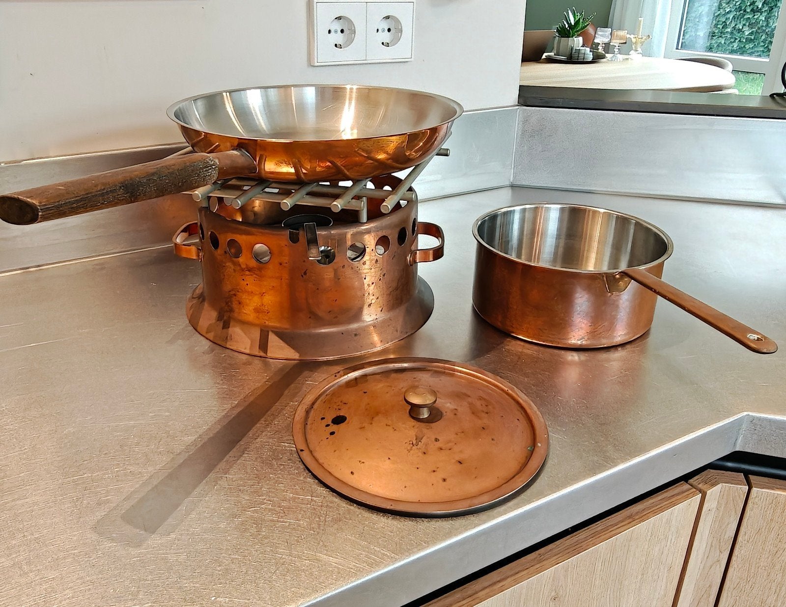 Koper / Inox pannenset, brander, Ophalen of Verzenden, Porselein, Overige stijlen, Bord(en)