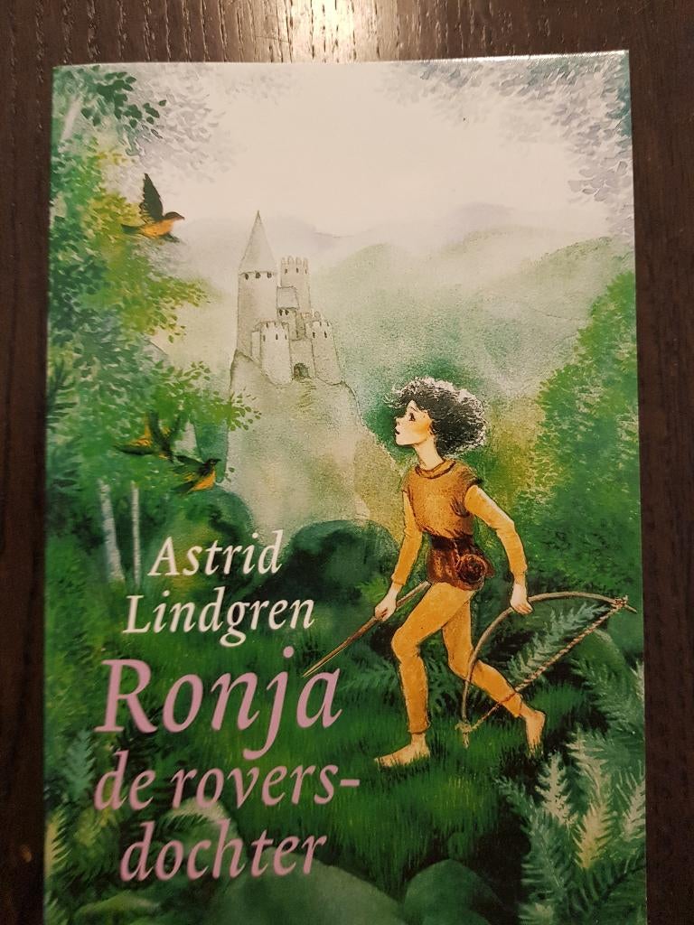 Kinderboek Ronja de Roversdochter Astrid Lindgren, Ophalen, Astrid Lindgren, Zo goed als nieuw, Sprookjes