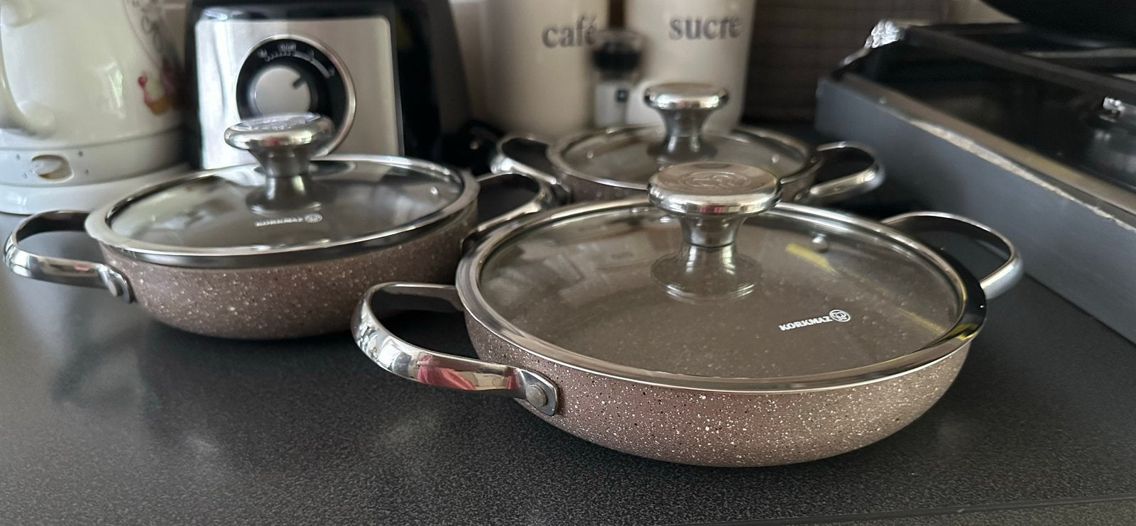 Korkmaz Pannenset met Deksel - 3-delig, Overige materialen, Antiaanbaklaag, Nieuw, Pannenset