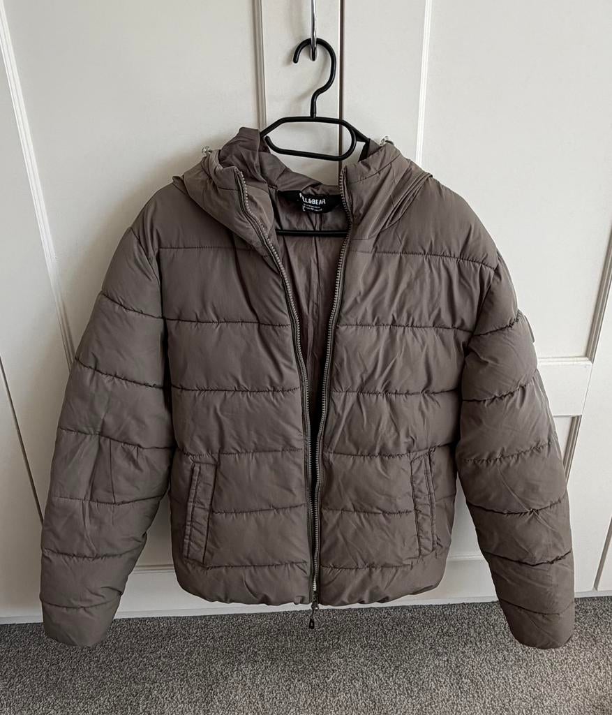 Pull & Bear winterjas, Kleding | Dames, Jassen | Winter, Zo goed als nieuw, Maat 34 (XS) of kleiner, Bruin, Ophalen of Verzenden