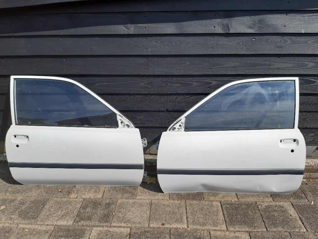 PORTIER - Links & Rechts - Origineel - TOYOTA STARLET P8, Ophalen, Gebruikt, Deur, Links