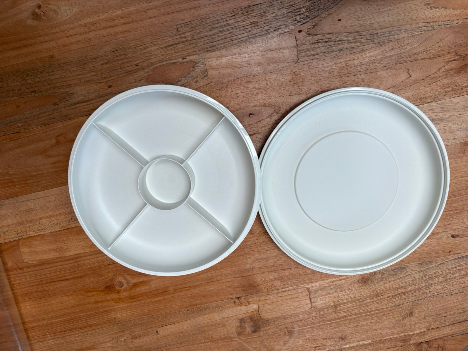 ZGAN ronde verdeelschaal Relish schotel van Tupperware, Ophalen of Verzenden, Zo goed als nieuw, Schaal