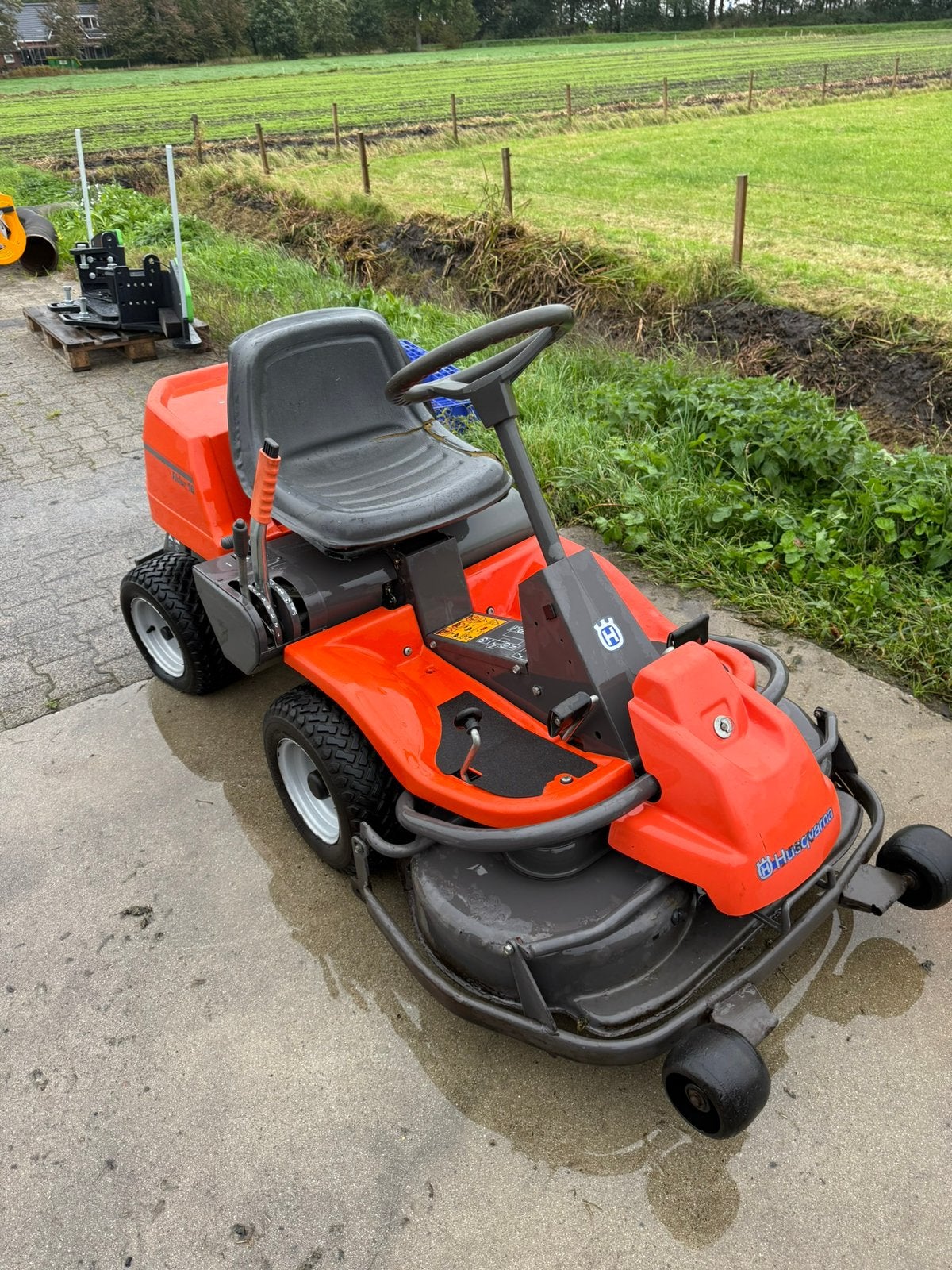 Husqvarna rider 16, Ophalen, Gebruikt, Mulchfunctie, 90 tot 120 cm