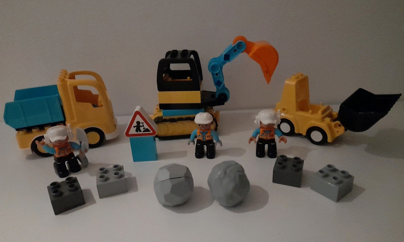 lego Duplo Graafmachine en Truck 10931 + Bulldozer 10930, Compleet, Ophalen of Verzenden, Zo goed als nieuw, Duplo