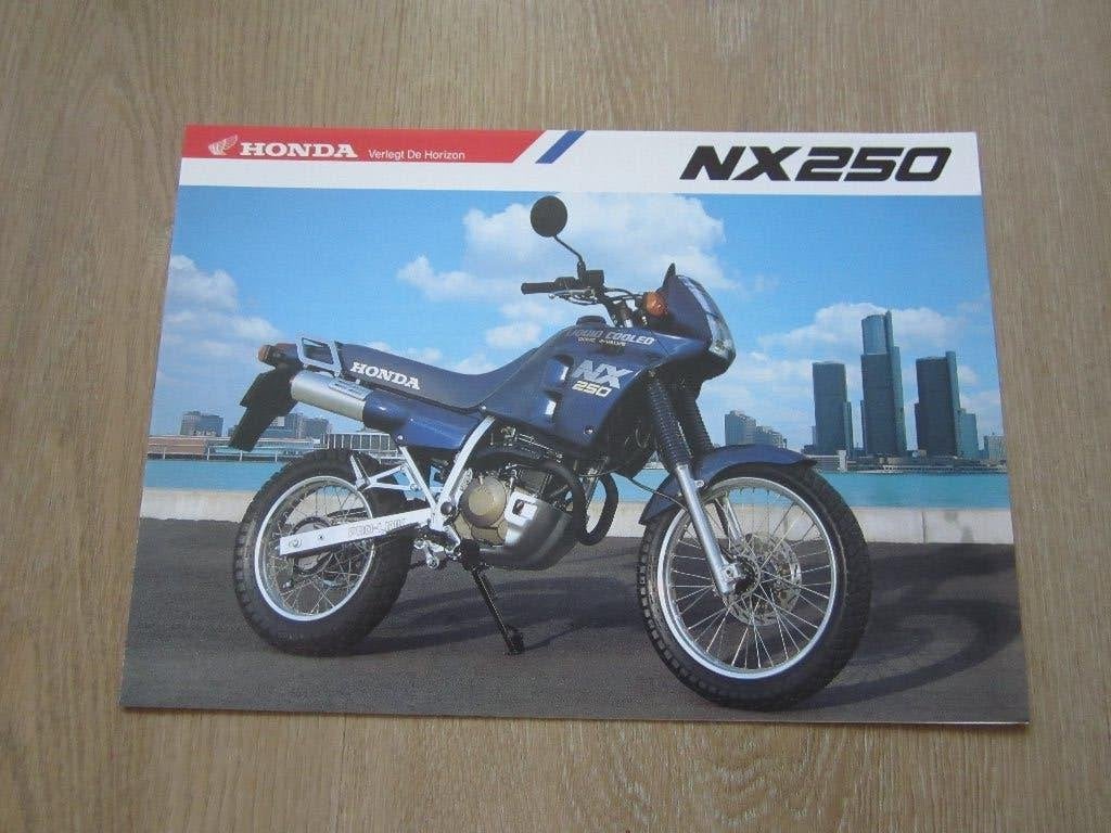 Honda NX 250 brochure folder 1989 ?, Ophalen of Verzenden, Honda