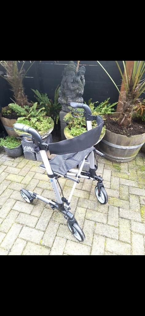Te koop Vermeiren Ultra light rollator, Ophalen, Zo goed als nieuw