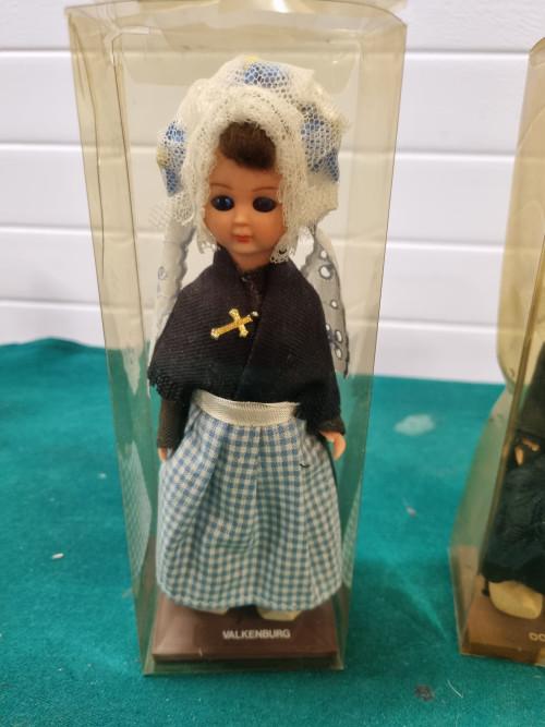 -	Poppen kledingdracht valkenburg en ootmarsum, Verzamelen, Ophalen of Verzenden, 'T Olde Gre-j, Info@toldegrej.nl, Endepoelstraat 20f Didam
