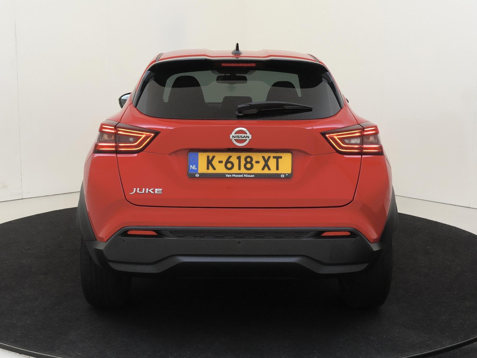 Foto 7 van Nissan Juke 1.0 DIG-T N-Connecta | Achteruitrijcamera | Appl