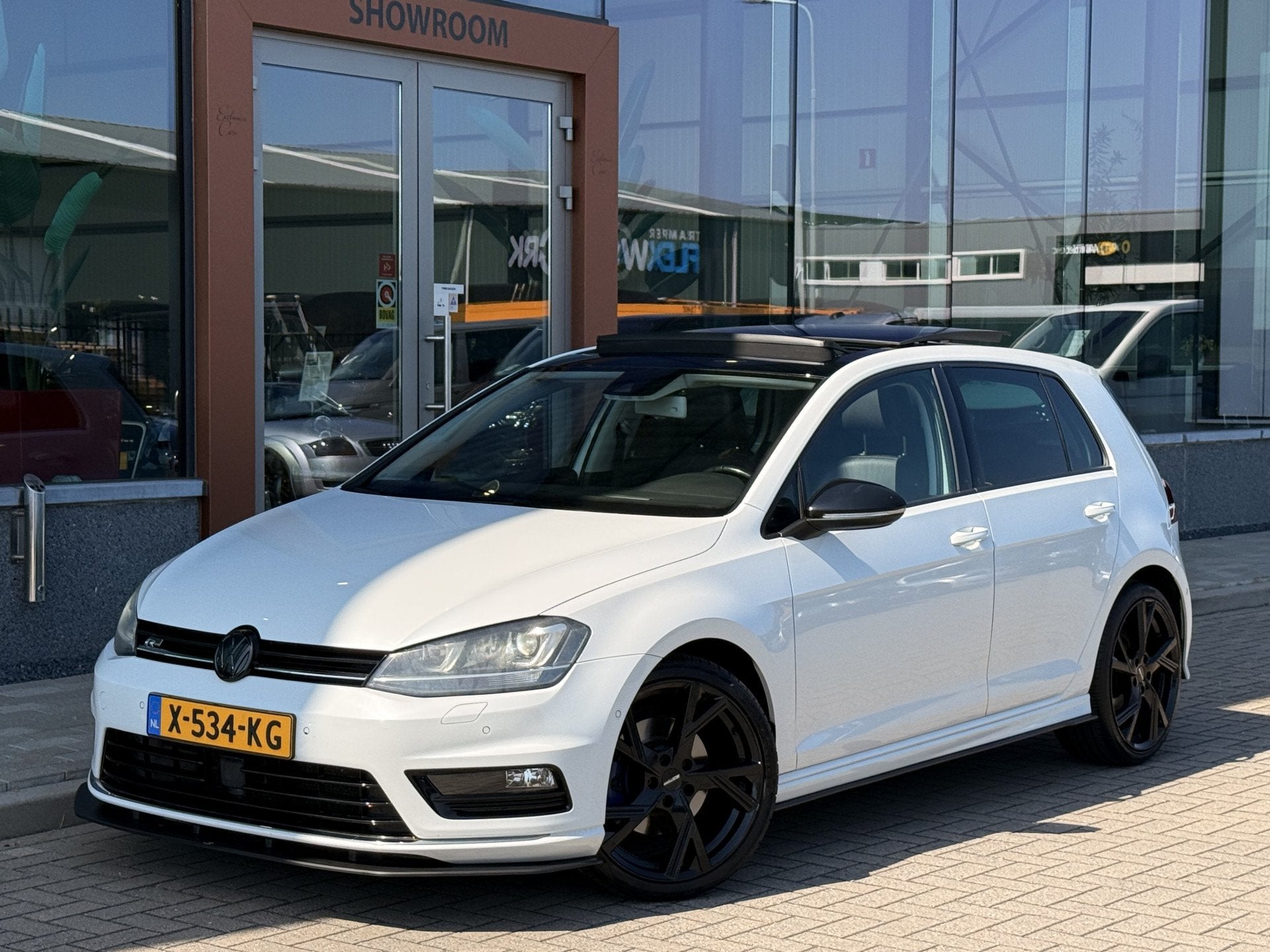 Volkswagen Golf 1.4 TSI ACT Highline R-Line | ABT Sportline, Gebruikt, 4 cilinders, 150 pk, Wit