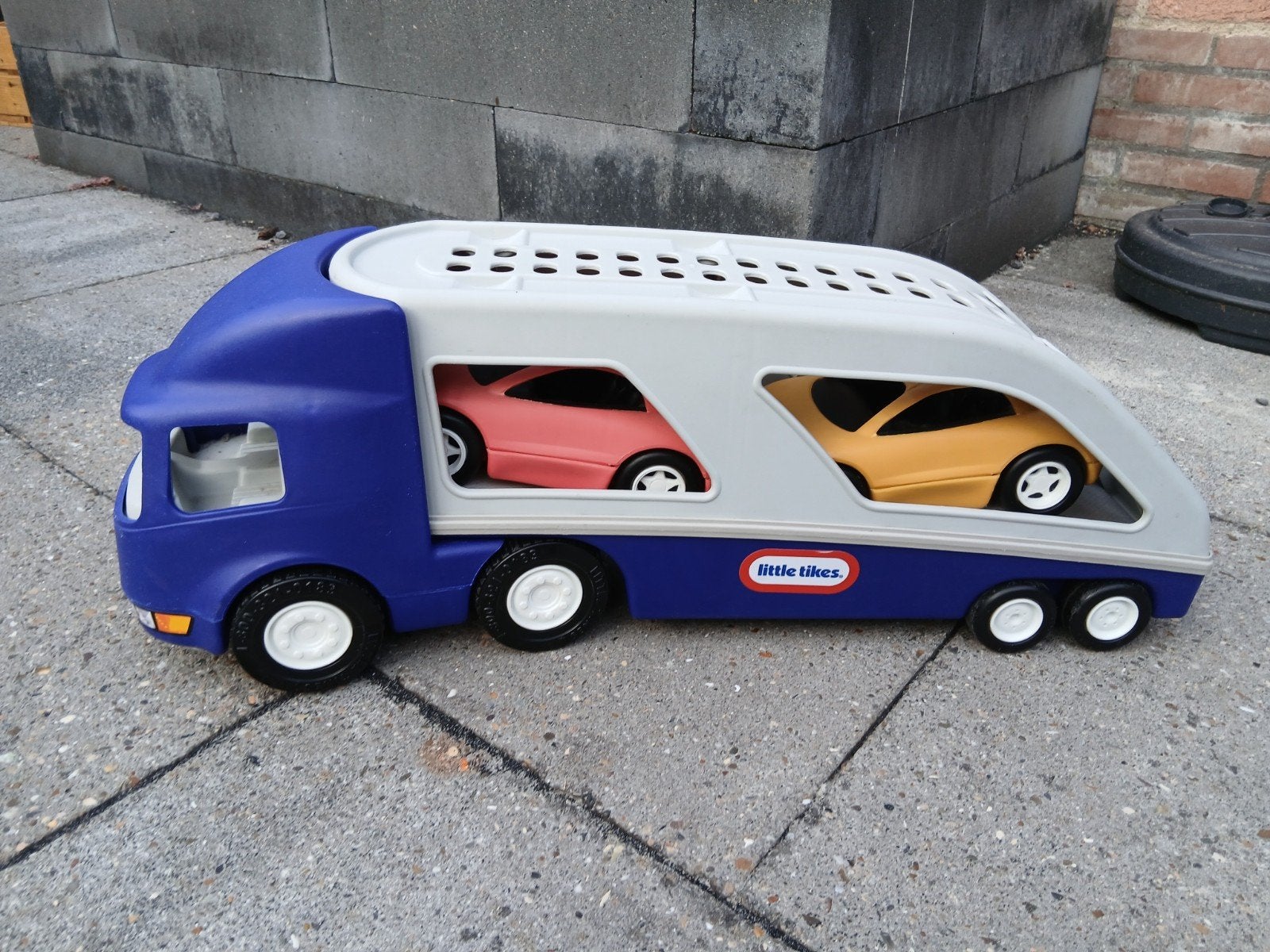 Little Tikes auto, Ophalen