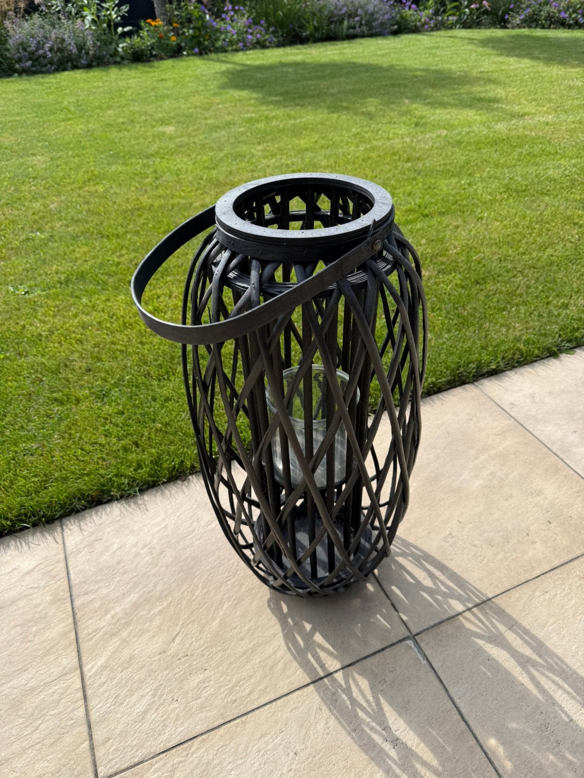 Rieten lantaarn, Tuin en Terras, Ophalen, Overige materialen, Minder dan 50 watt, Staande lamp