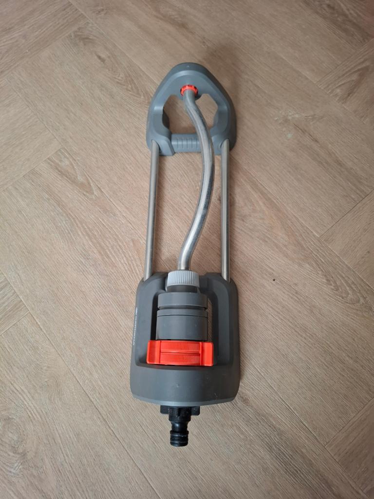 Gardena Sproe Sproeier - Zwenksproeier voor Tuinberegening, Tuin en Terras, Tuinsproeiers, Ophalen of Verzenden, Gebruikt, Zwenksproeier
