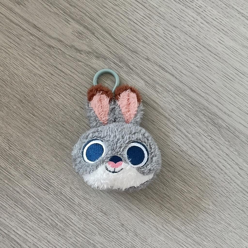 Zootopia Judy sleutelhanger/ bag charm 8 cm, Verzamelen, Disney, Ophalen of Verzenden, Zo goed als nieuw, Beeldje of Figuurtje