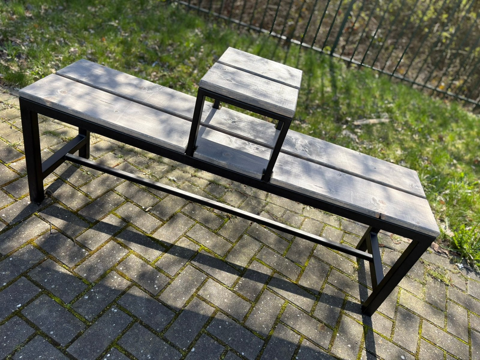 Te koop steigerhouten industriële tuinbankje met verhoging, Ophalen, Zo goed als nieuw, Wicker