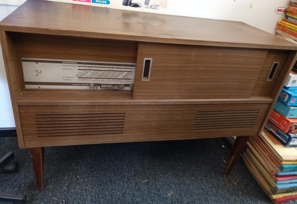 Vintage radiomeubel met radio en platenspeler, Ophalen, Gebruikt