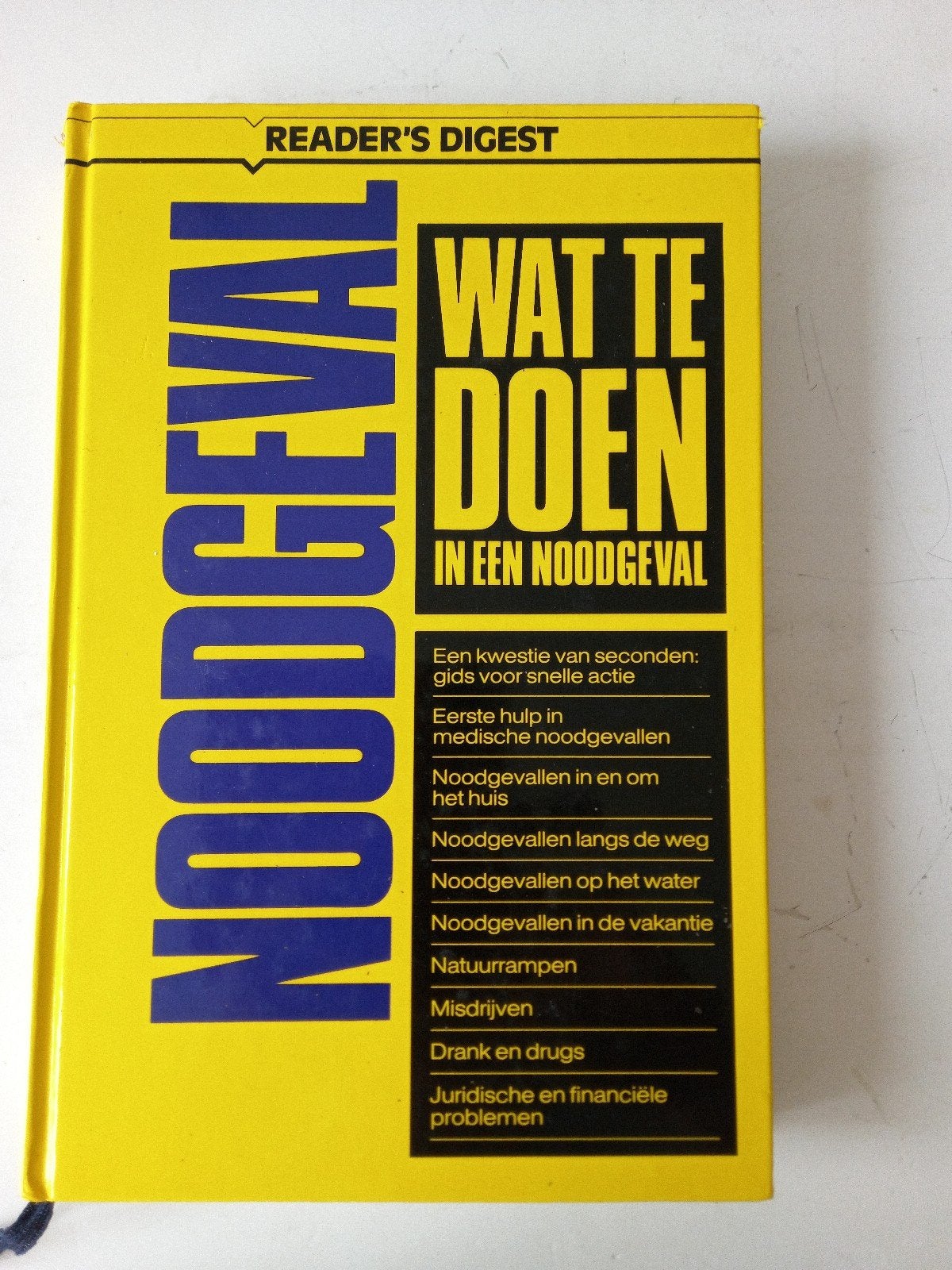 Reader's Digest: Wat te doen in een noodgeval, Ophalen of Verzenden, Zo goed als nieuw, Reader's Digest