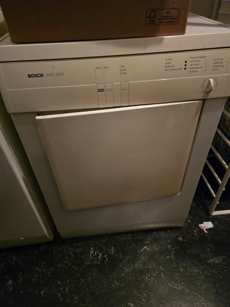 Bosch droger en Bosch wasmachine, Ophalen, 85 tot 90 cm