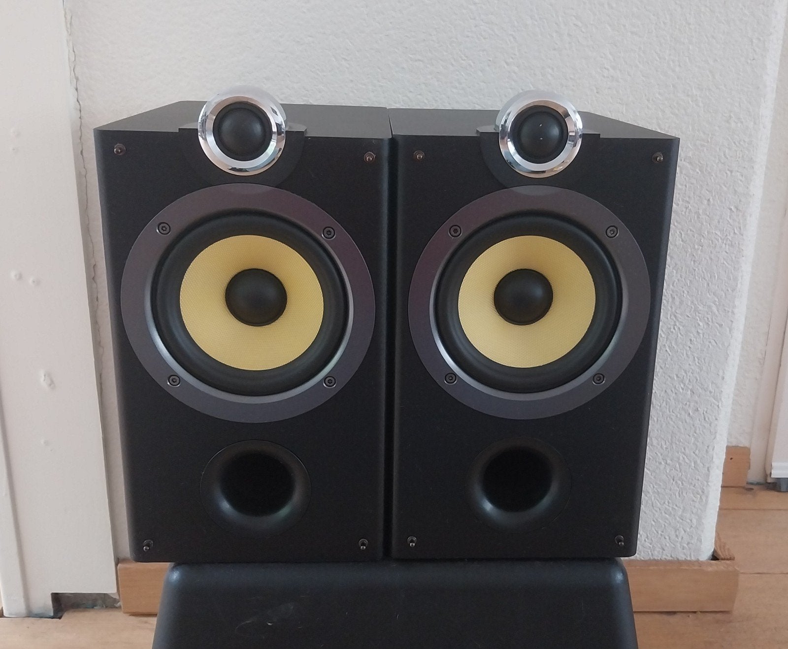 Philips DCD8000 Luidsprekers, Philips, Ophalen of Verzenden, Zo goed als nieuw, Minder dan 60 watt