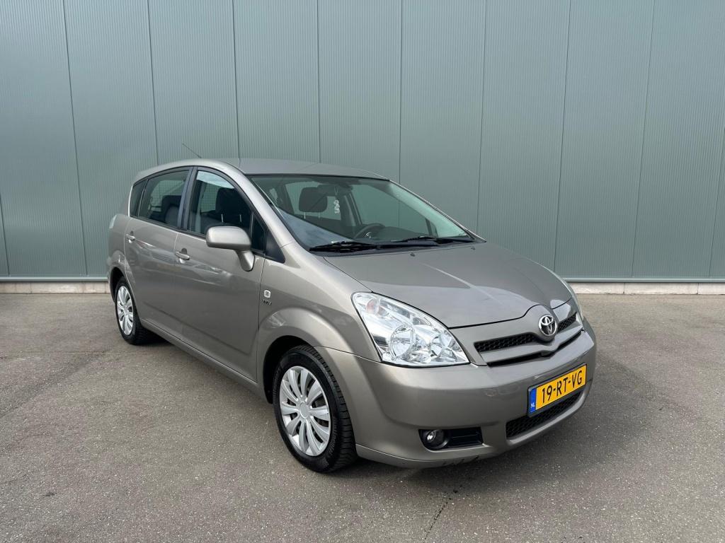 Toyota Corolla Verso 1.6 VVT-i Sol 7p. CLIMA AIRCO | NAVI |, 13 km/l, 450 kg, 7 stoelen, Beige