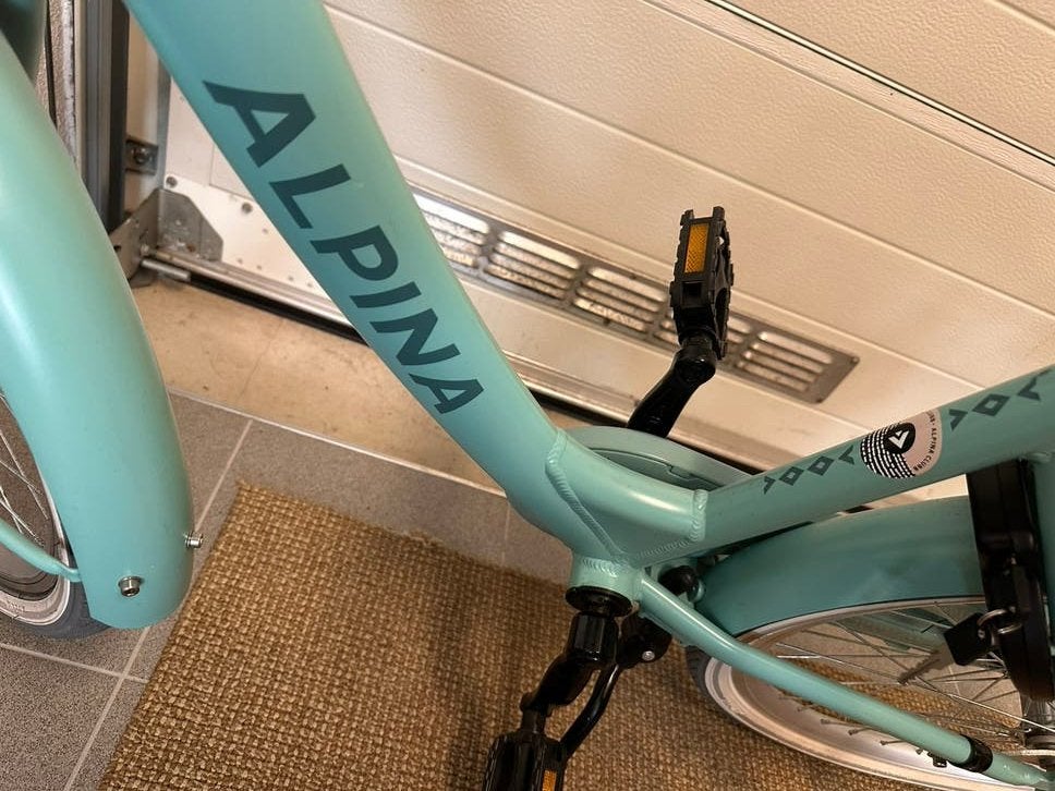 Alpina Clubb 22 inch meisjesfiets blauw- nieuwstaat, Fietsen en Brommers, Overige merken, Terugtraprem, Ophalen of Verzenden, Zo goed als nieuw