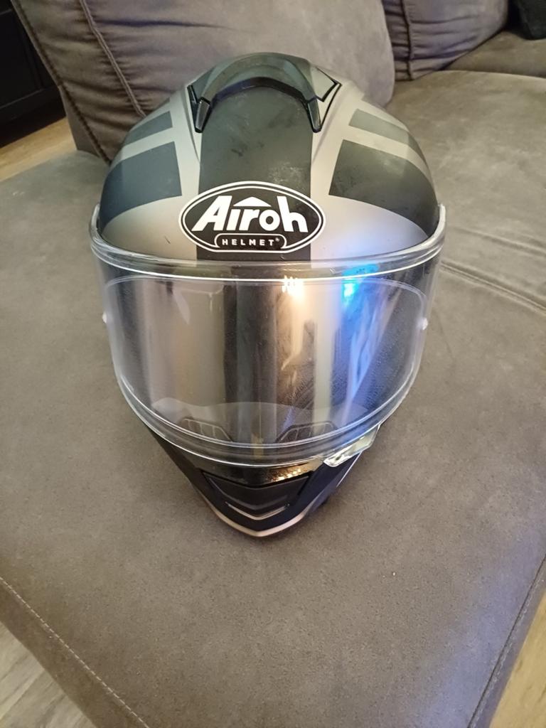Mooie helm merk airoh maat L, Overige merken, Ophalen of Verzenden, Integraalhelm, L