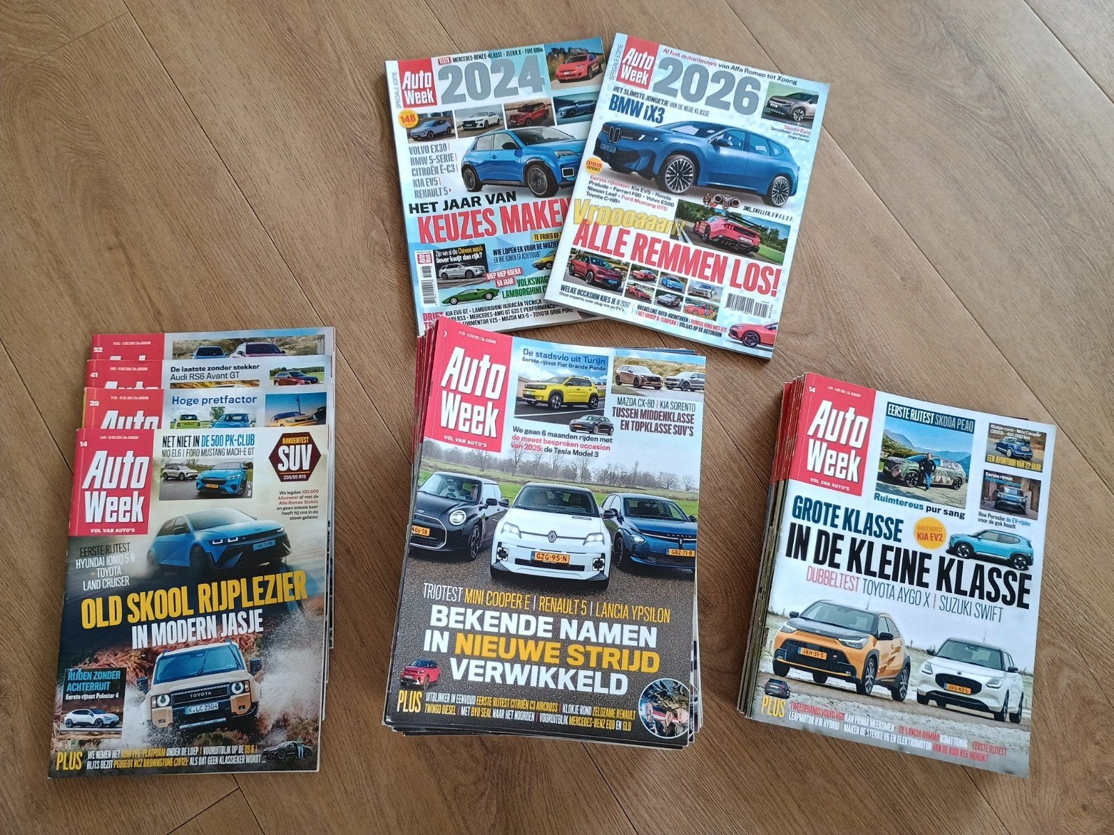 AutoWeek jaargangen 2024, 2025 en 2026 - Diverse nummers, Ophalen of Verzenden, Gelezen