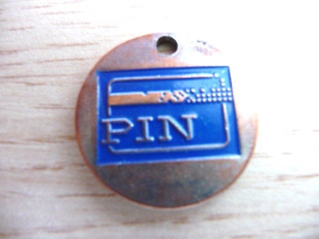 Vintage PIN-muntje 'Klein bedrag? Pinnen mag!', Ophalen of Verzenden