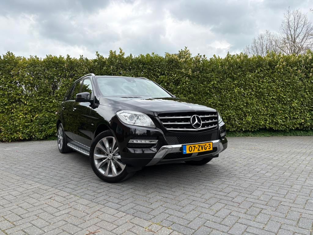 Mercedes-Benz M-Klasse Ml350 4MATIC 2012 Zwart, Auto's, Mercedes-Benz, Zwart, 138 €/maand, Alcantara, Zwart