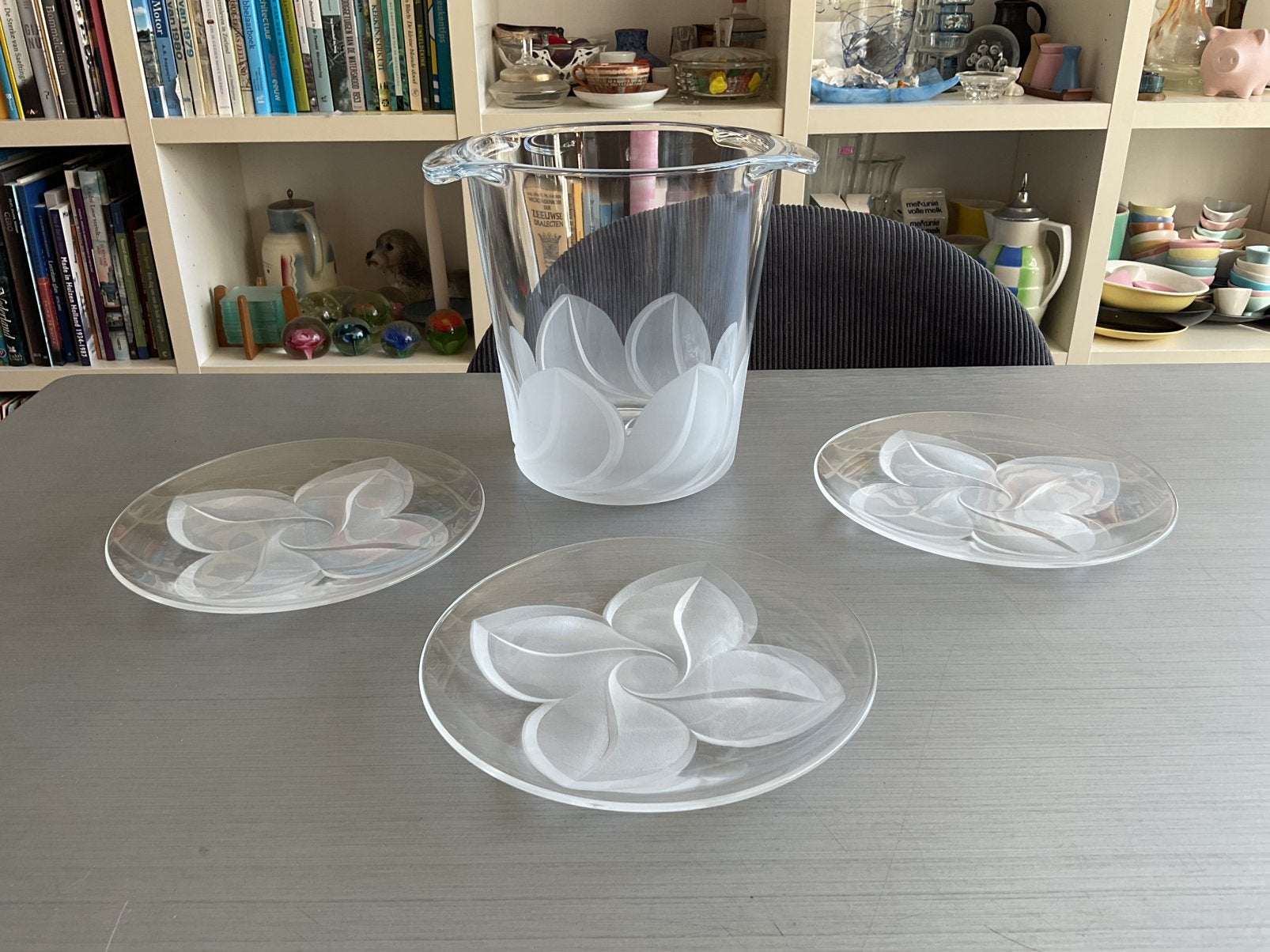 JG Durand Crystal Florence wijnkoeler en 3 bordjes; €40,00, Flessenkoeler, Glas, Ophalen of Verzenden, Zo goed als nieuw