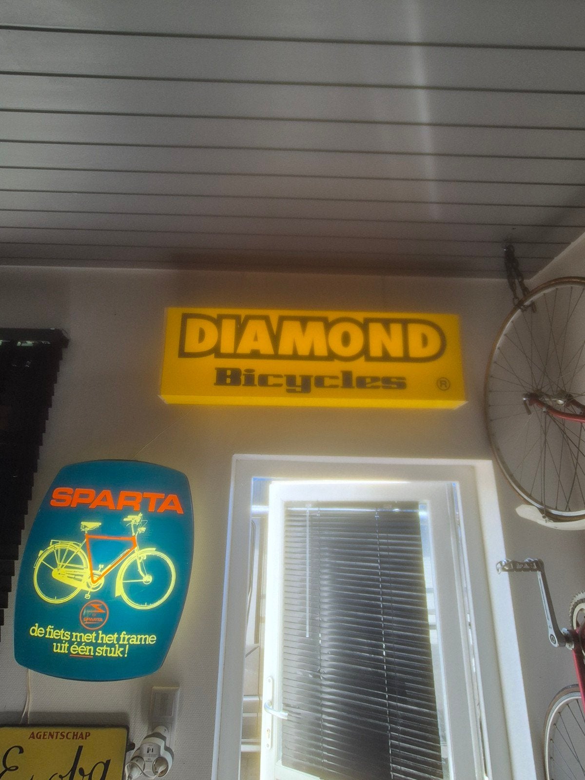 Diverse Lichtbakken: Reclame en Decoratie, Ophalen, Gebruikt